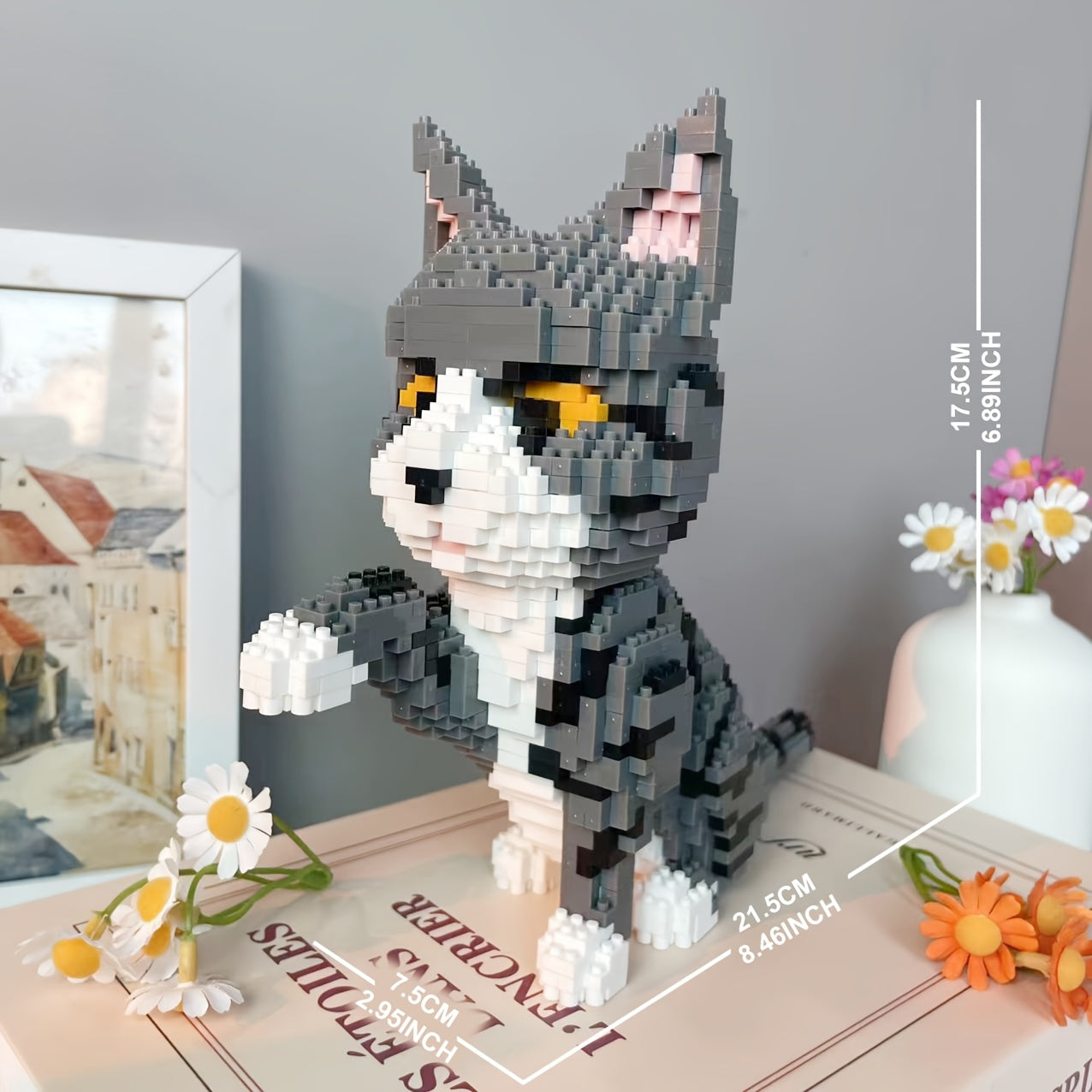 Cat World Beauty Three Flower Cat Building Blocks Model