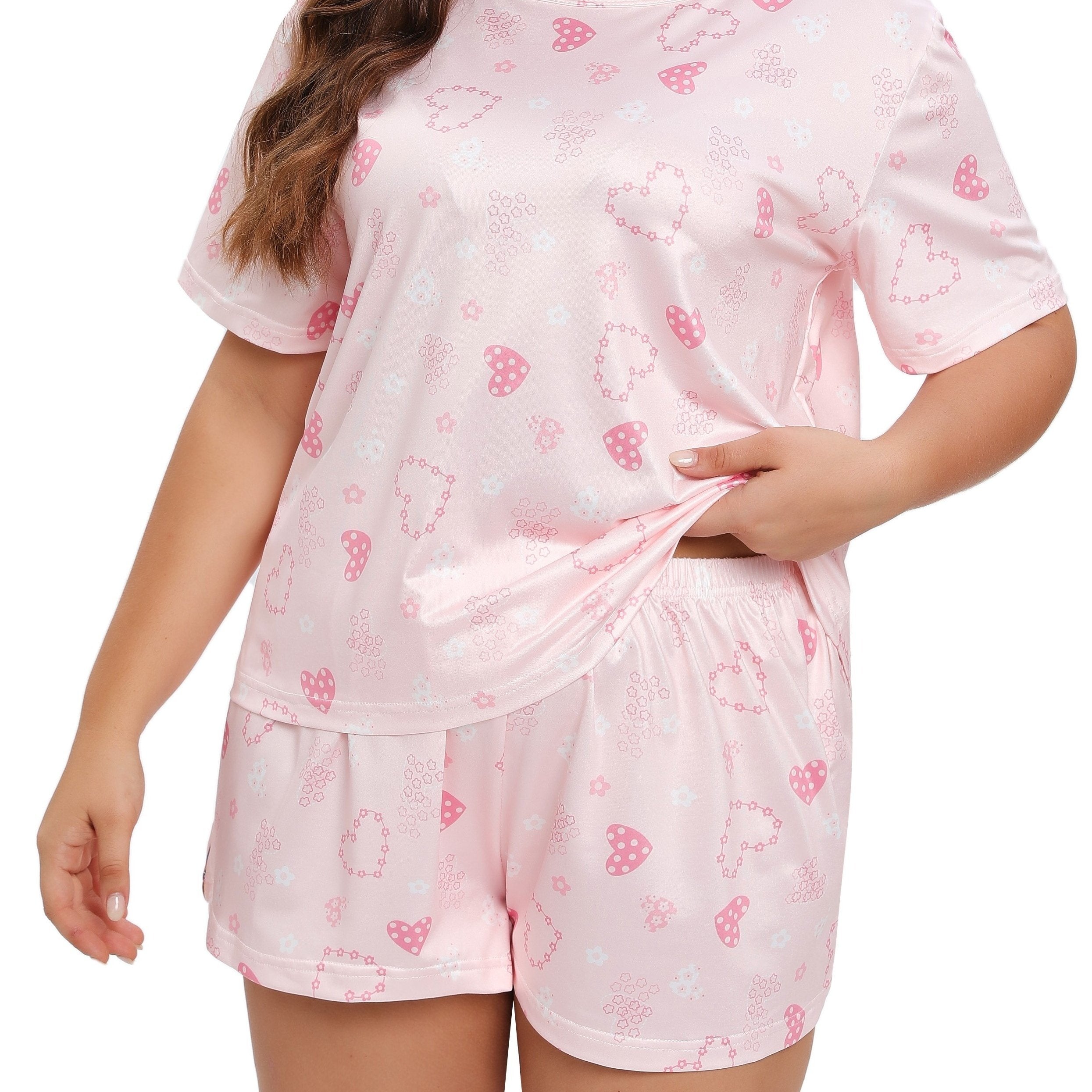 Plus Size Heart Print Pajama Set Short Sleeve Round Neck Top & Shorts