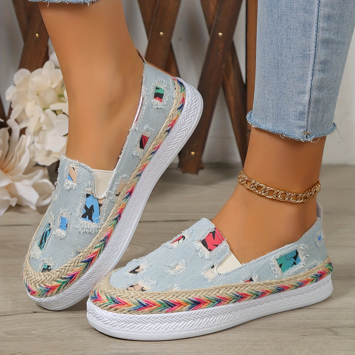 Women's Heighten Flat Skate Shoes Ripped Low Top Sneakers