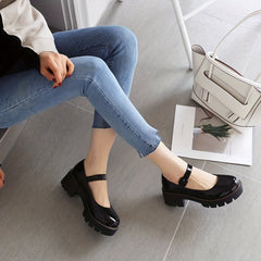 Women's Chunky Heeled Mary Jane Round Toe Patent Leather Platform Shoes