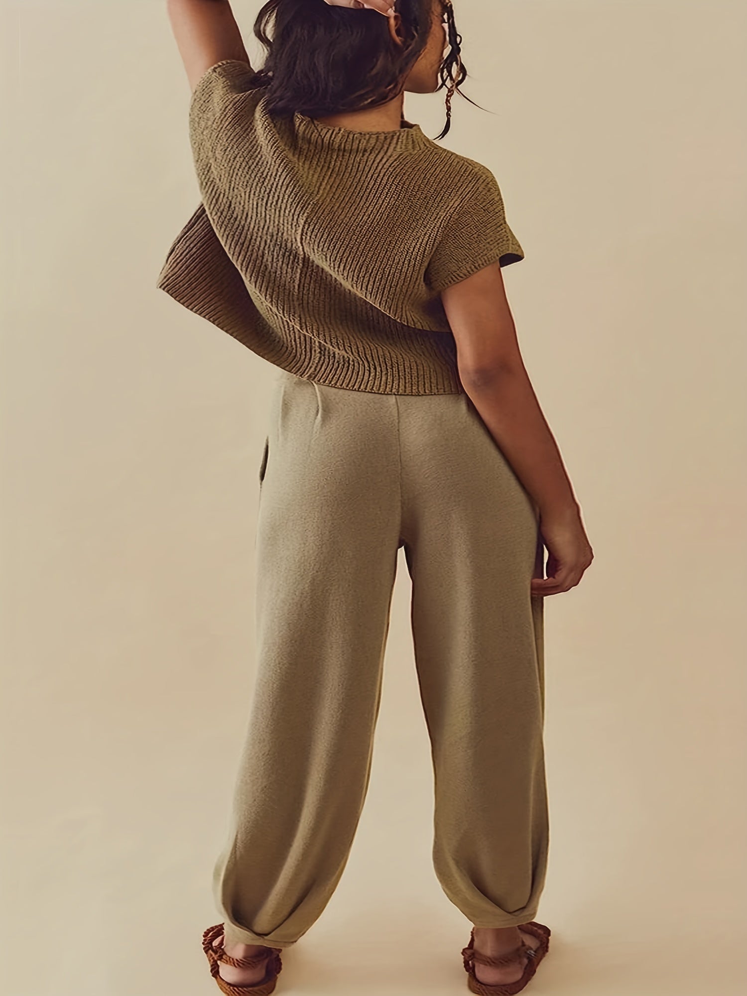 Solid Cap Sleeve Round Neck Crop Knit Top
