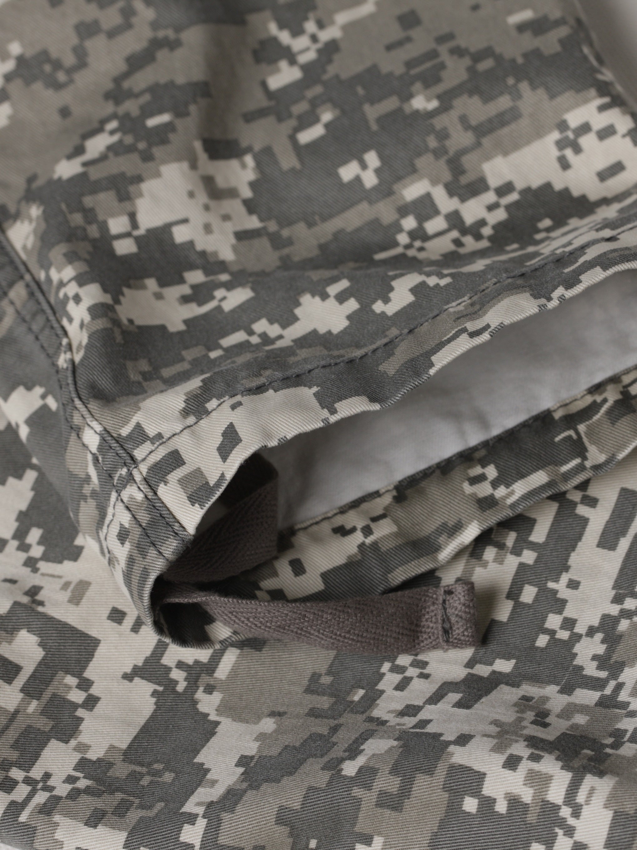 Men's Camo Cargo Pants with Pockets
