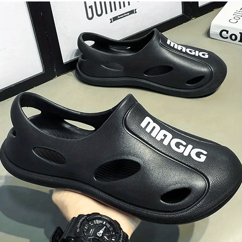 Men's Casual Non Slip Water Shoes Closed Toe Beach Sandals