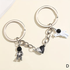Metal Spaceman Heart Magnetic Key Ring Keychain Bag Purse Ornament Pendant