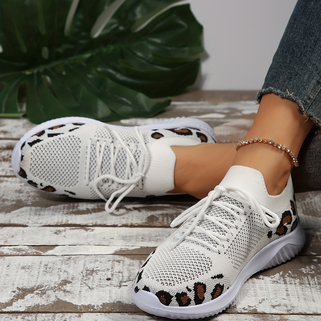 Leopard Printed Knitted Sports Shoes Low Top Running Casual Walking Sneakers