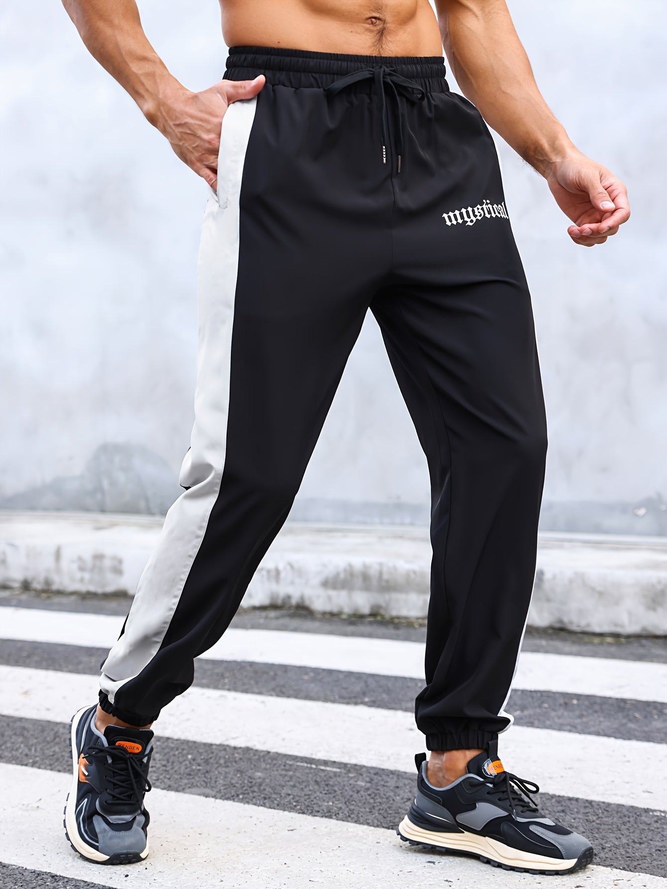 Men's Loose Fit Side Striped Sports Shorts for Outdoor Activities