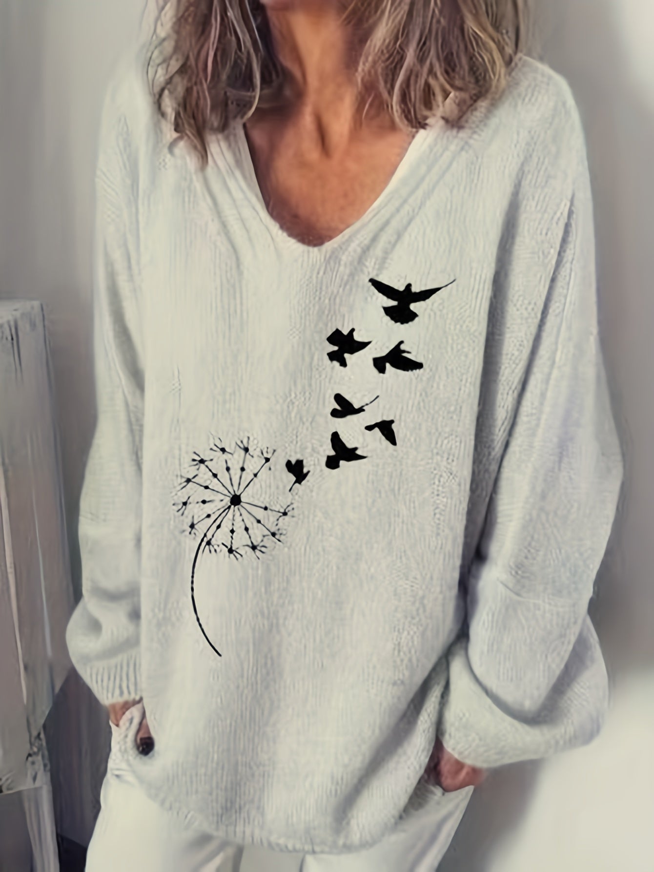 Dandelion & Bird V-Neck Pullover Sweater Women's Clothing
