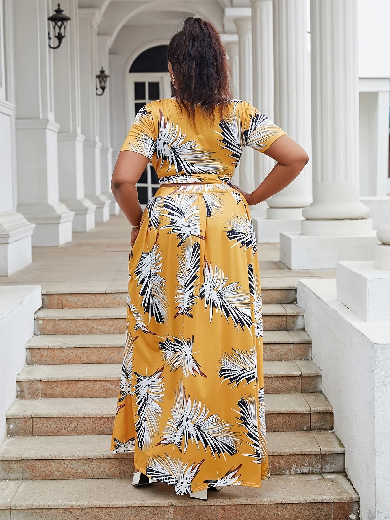 Floral Print Plus Size Crop Top & Maxi Skirt Set