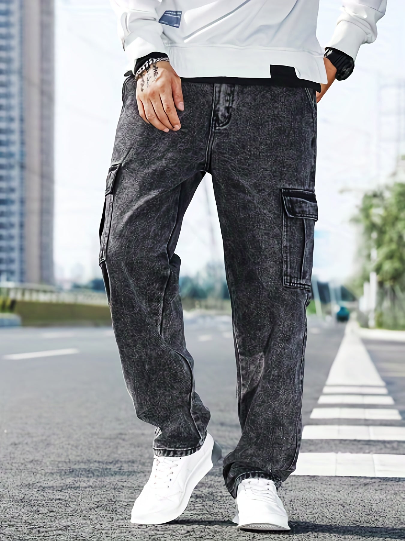 Men's Loose Fit Flap Pocket Jeans - Street Style Cargo Jeans