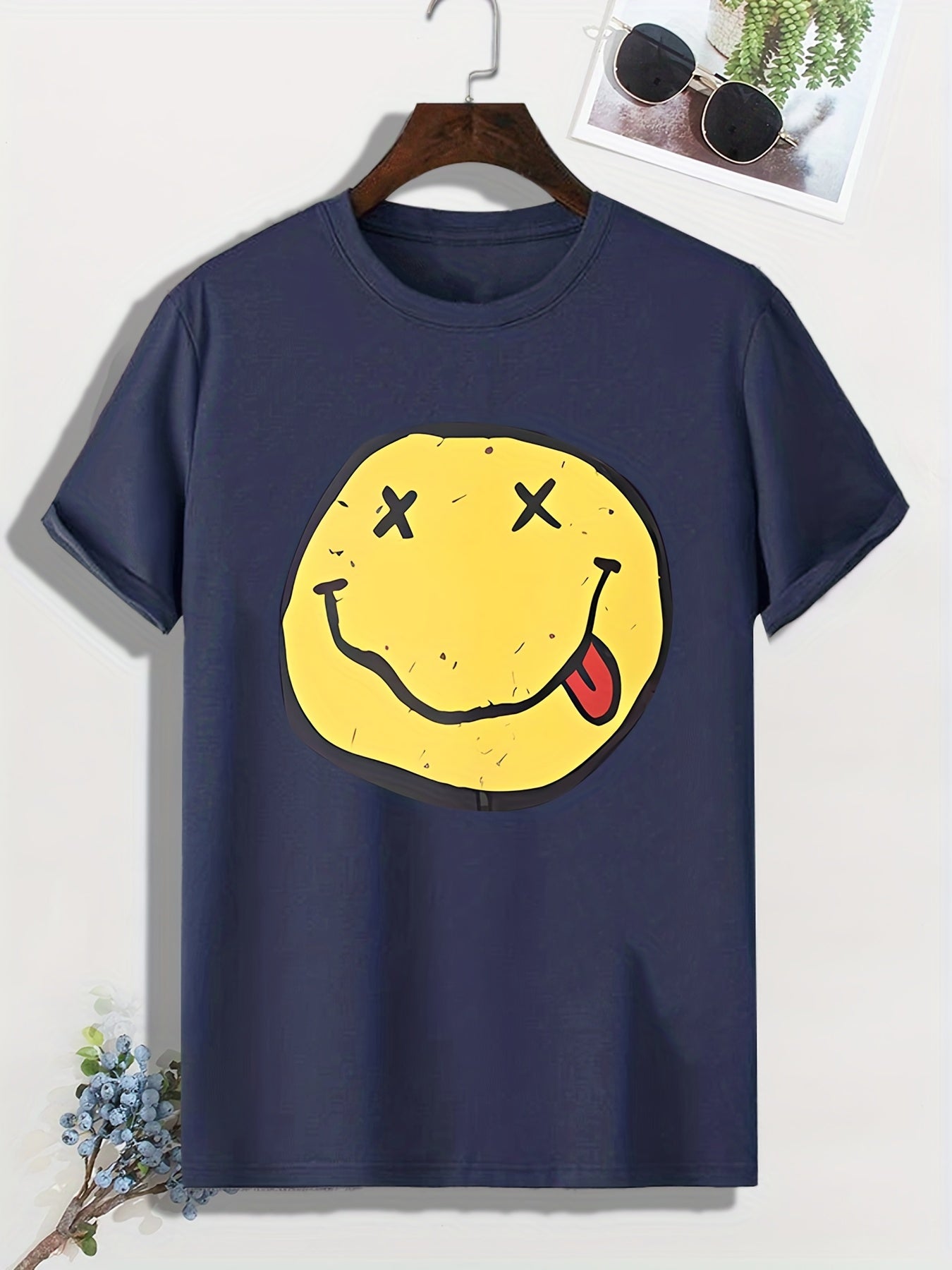 Men's Happy Face Print T shirt Active Tee Outdoor