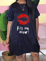 Women's Plus Kiss & Slogan Print Short Sleeve Stretch Dress
