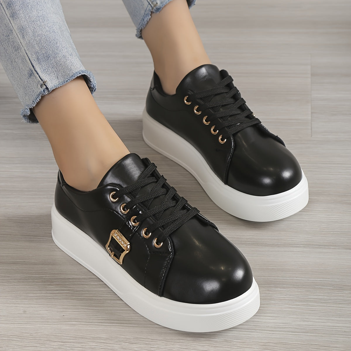 Women's PU Leather Casual Shoes Lightweight Low Top Lace Up Platform Sneakers