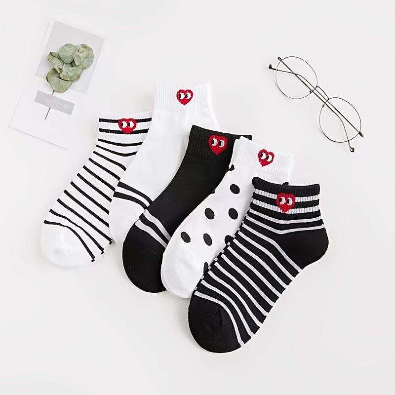 Heart Pattern Crew Socks Women's Stockings