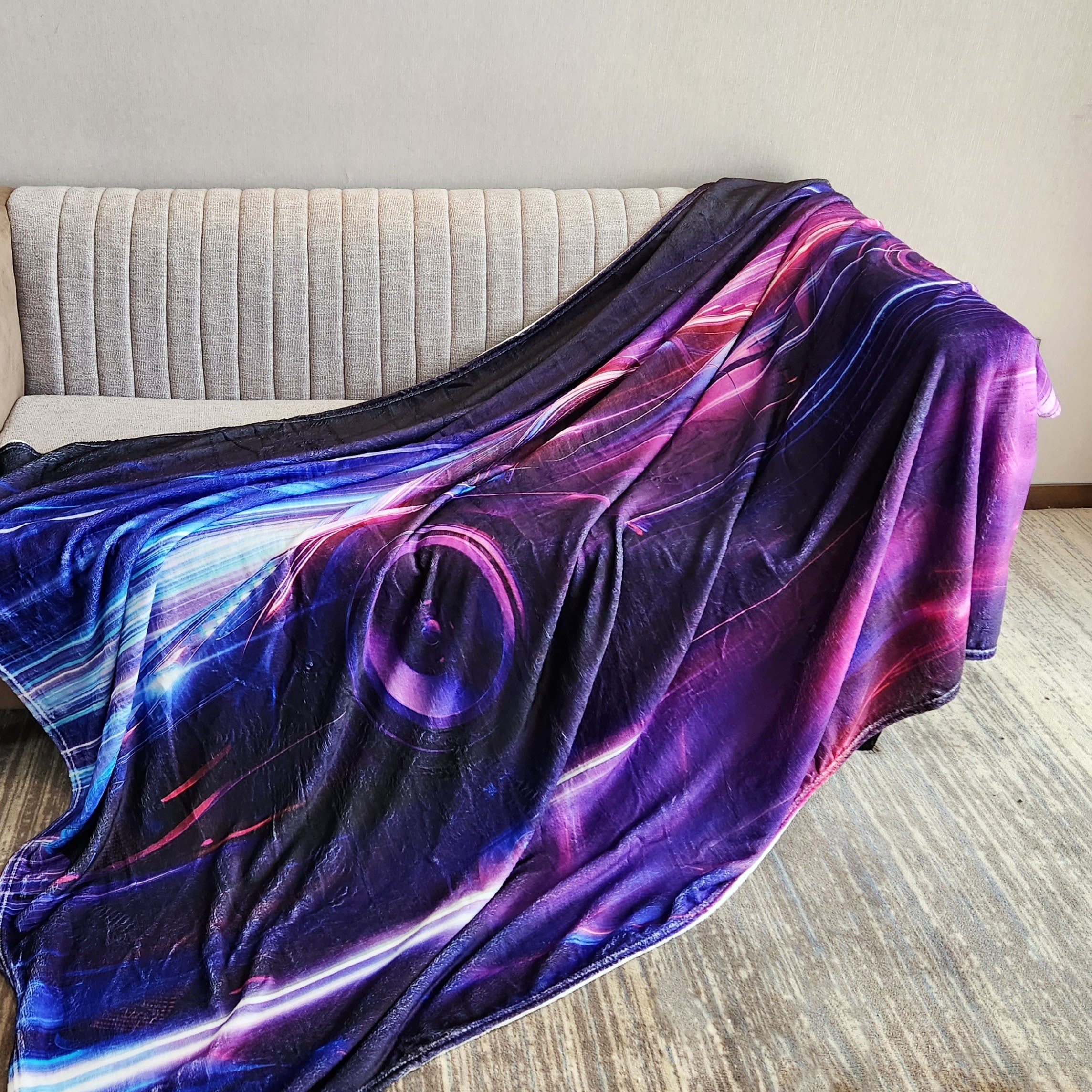 Creative Racing Digital Print Flannel Casual Blanket Soft & Comfortable Warm