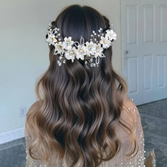 Retro Princess Style Bridal Hair Comb with Sweet and Floral Design