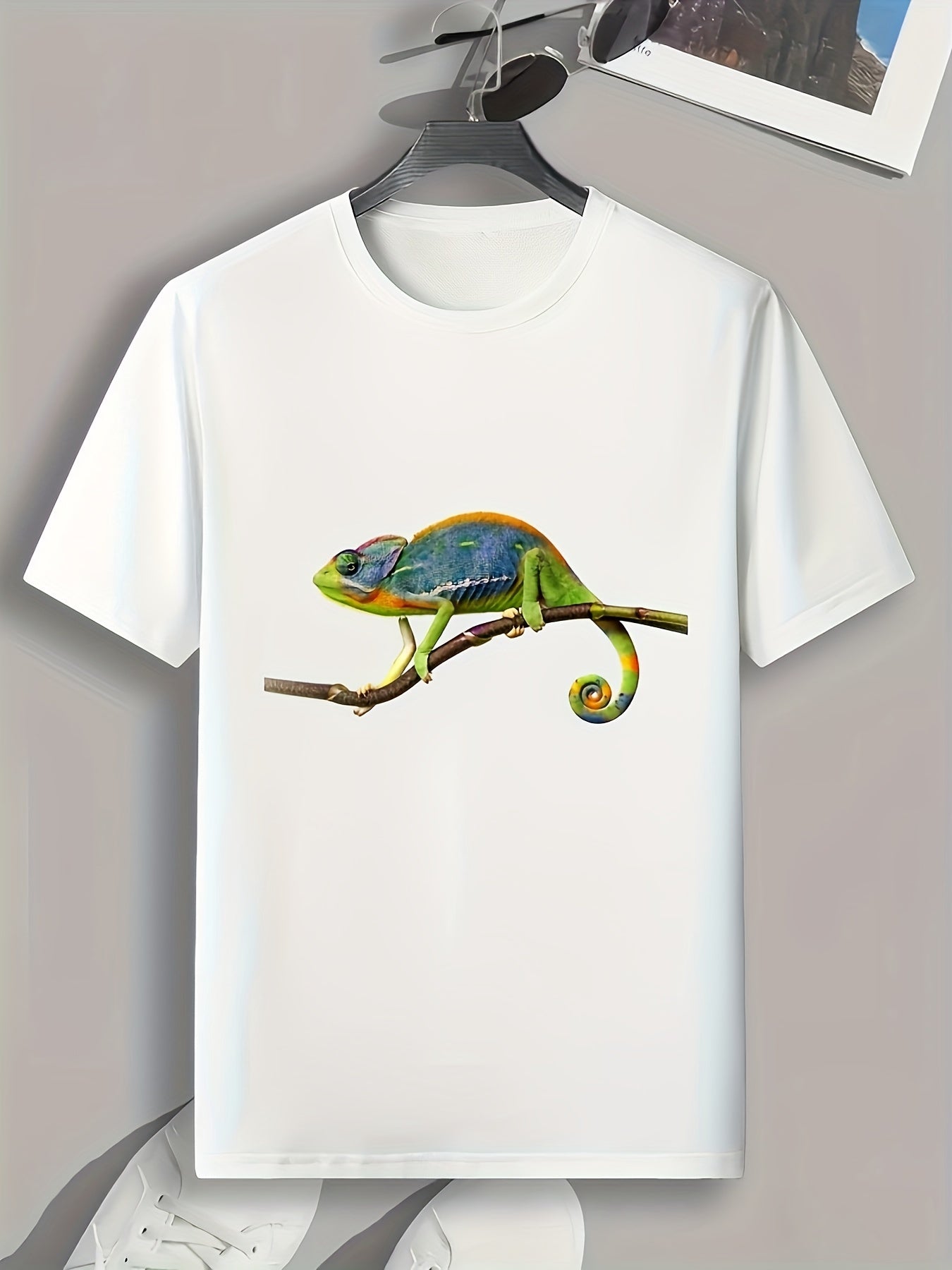 Animal On the Branch Print Men's Graphic T-shirt