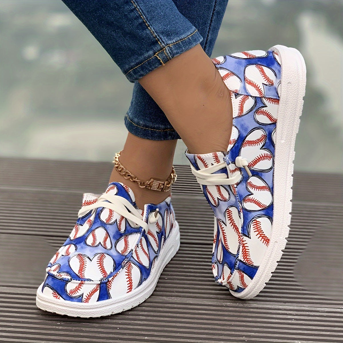 Baseball Pattern Lace-up Skateboard Shoes