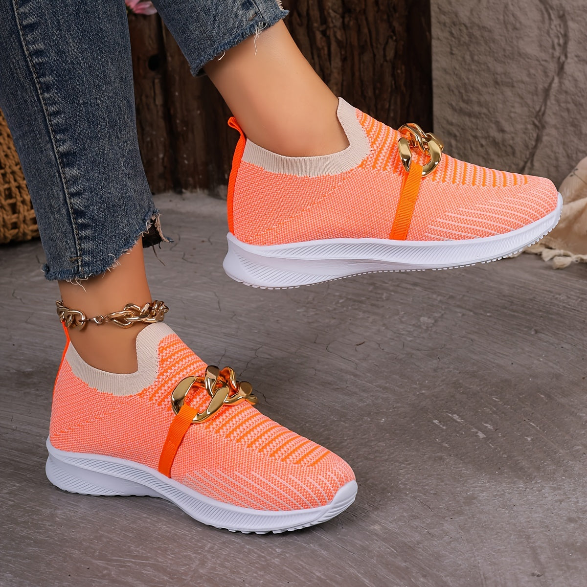 Chain Decor Flying Woven Walking Shoes