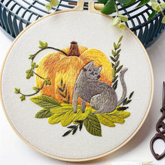 Kitten Embroidery Kit for Beginners - Includes Cloth, Hoop, Needles