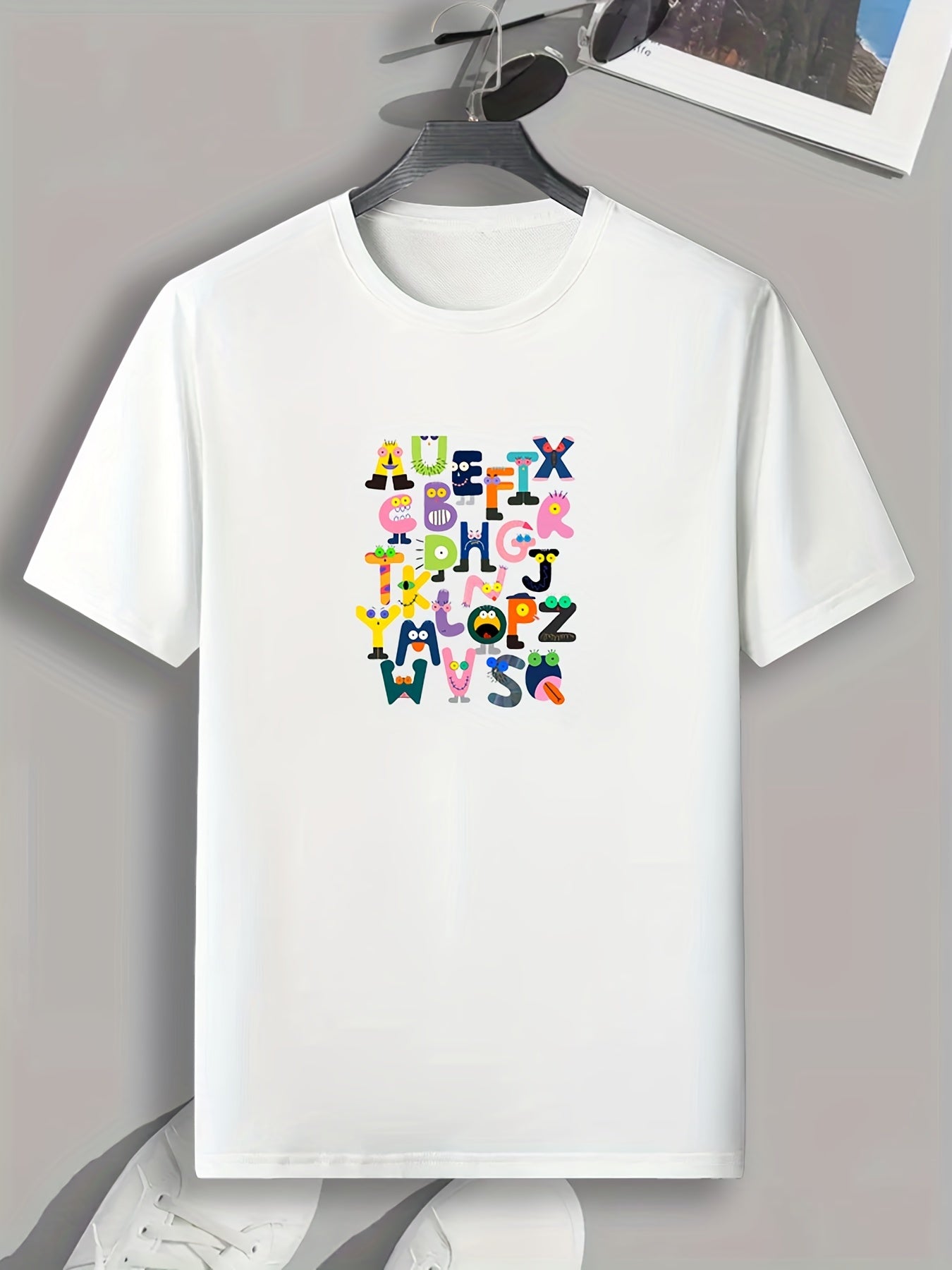 Men's Alphabet Pattern T-shirt for Outdoor Activities