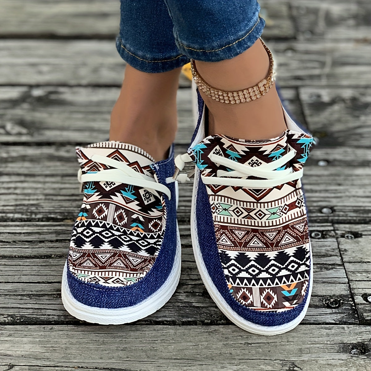 Women's Matching Square Pattern Skate Shoes