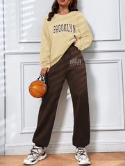 Casual Outfit: Letter Print Sweatshirt & Joggers Set
