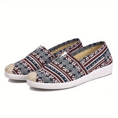 Women's Retro Canvas Slip-On Outdoor Shoes Lightweight Low Top Shoes