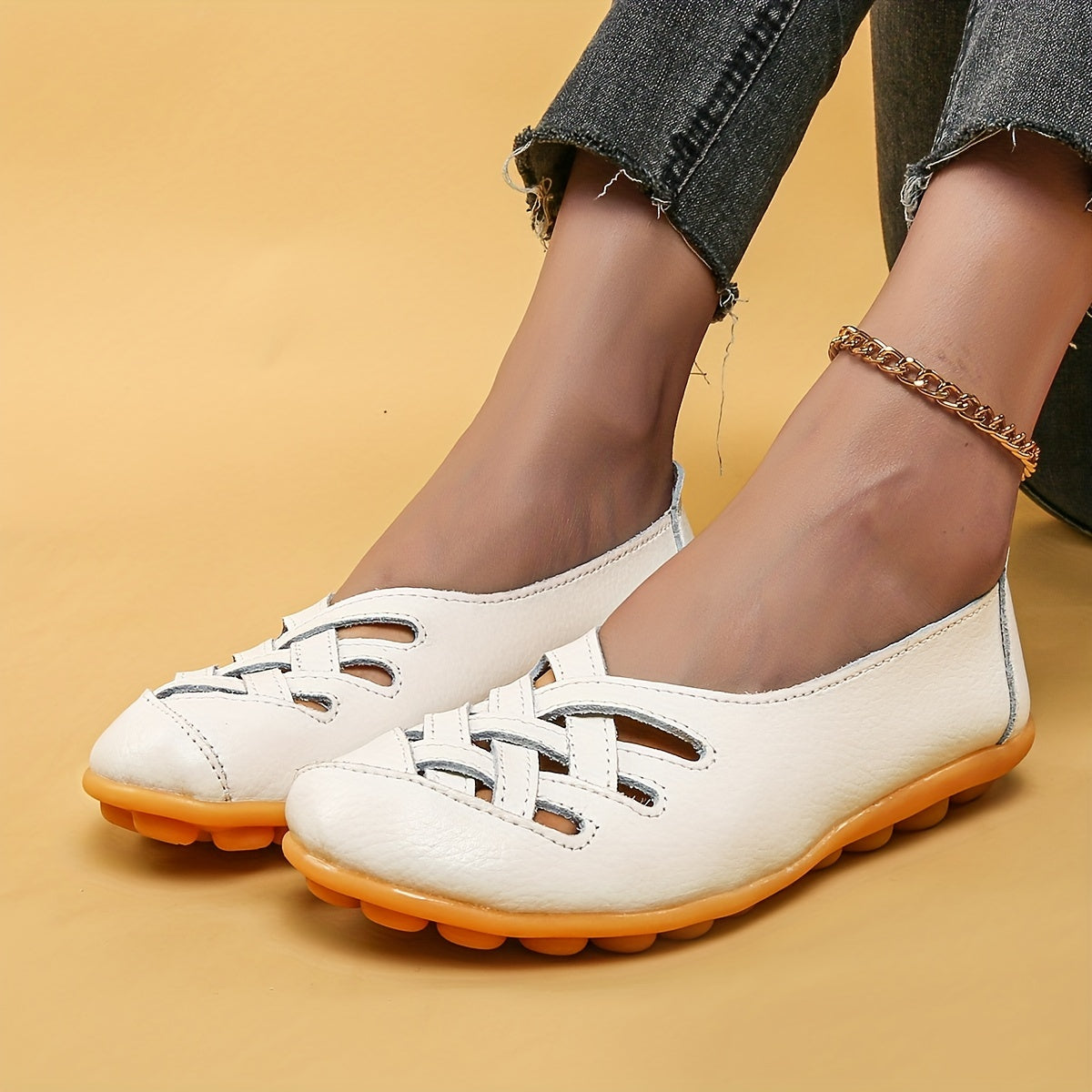 Women's Hollow Out Flat Shoes Lightweight Closed Toe Slip On Shoes