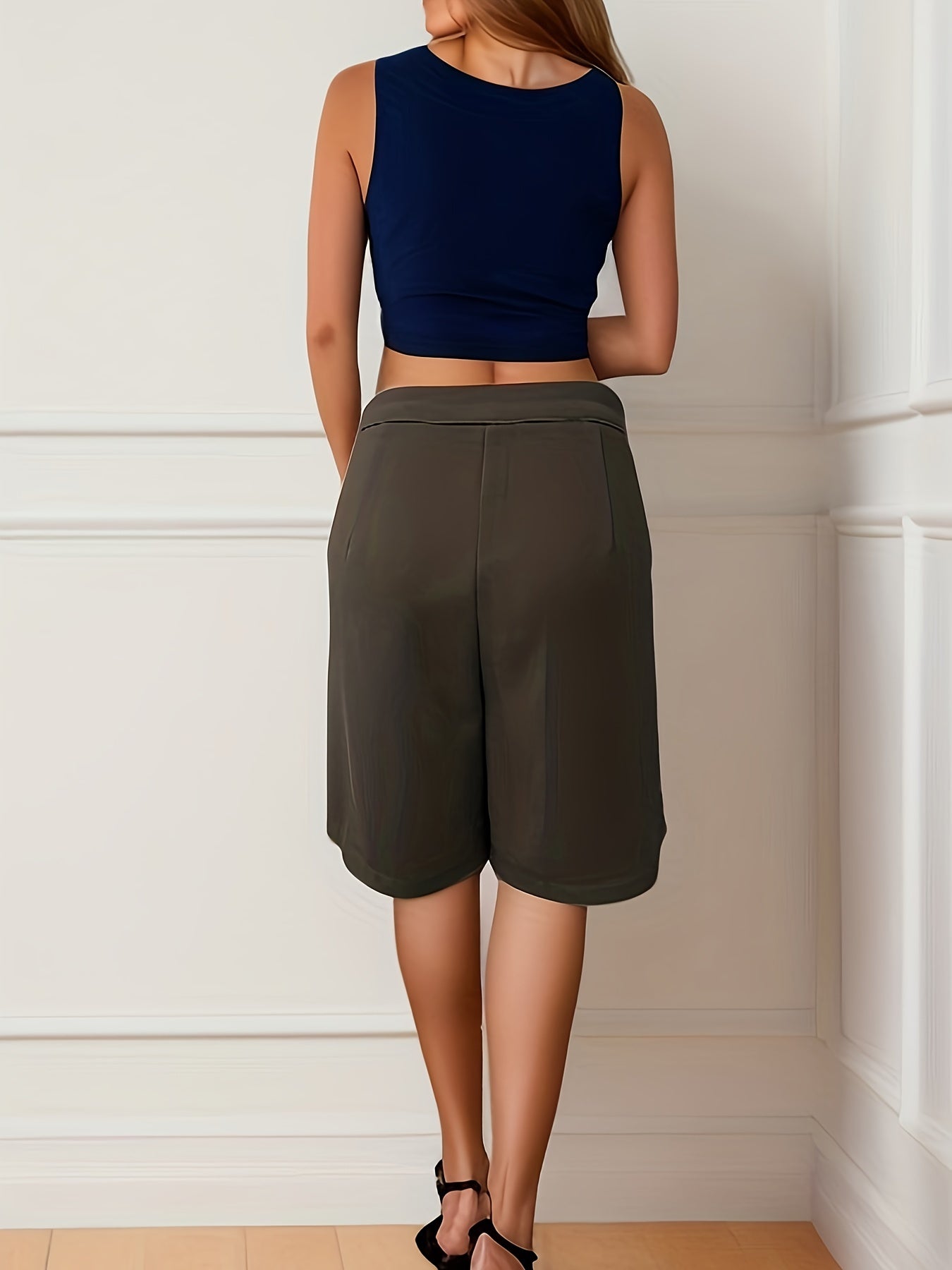 Solid Wide Leg Bermuda Shorts with Pockets