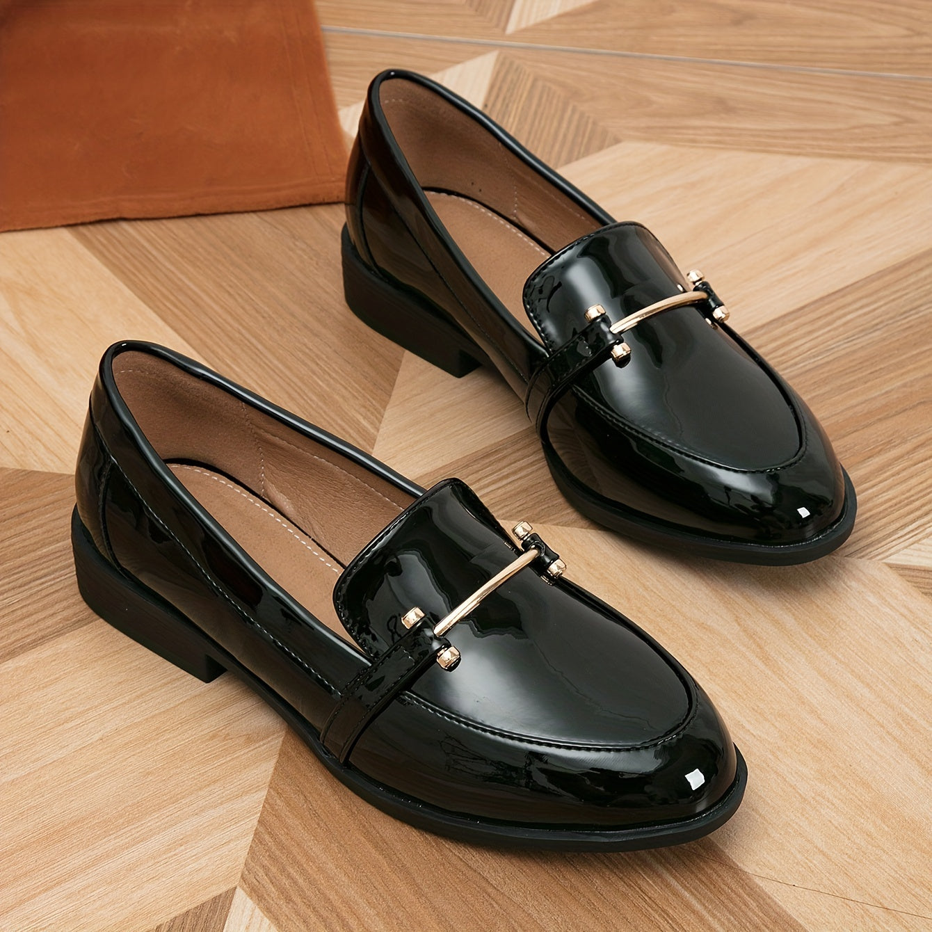 Women's Metallic Platform Loafers Slip On Round Toe Low Patent Leather Shoes
