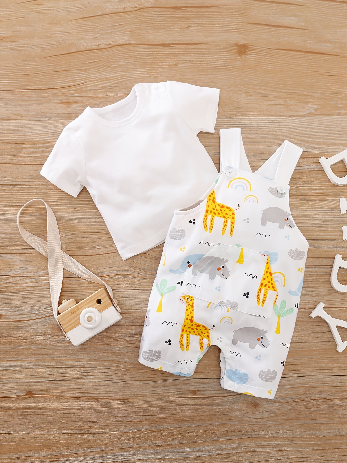 2pcs Baby Boys Cotton T-shirt & Animal Pattern Overalls Set