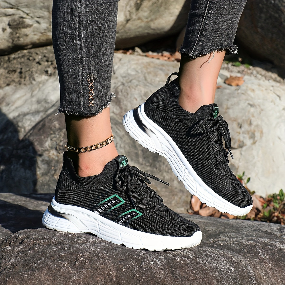 Women's Lace Up Outdoor Running Shoes Light Breathable Sports Shoes