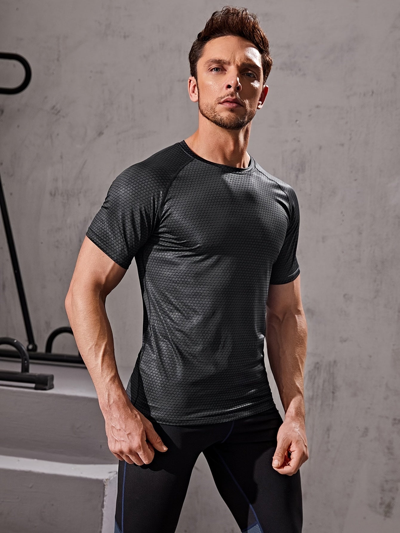 Men's Short Sleeve Sports T-shirt for Fitness