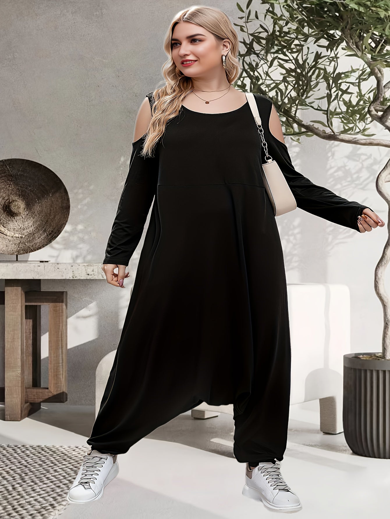 Women's Plus Size Cold Shoulder Round Neck Jumpsuit