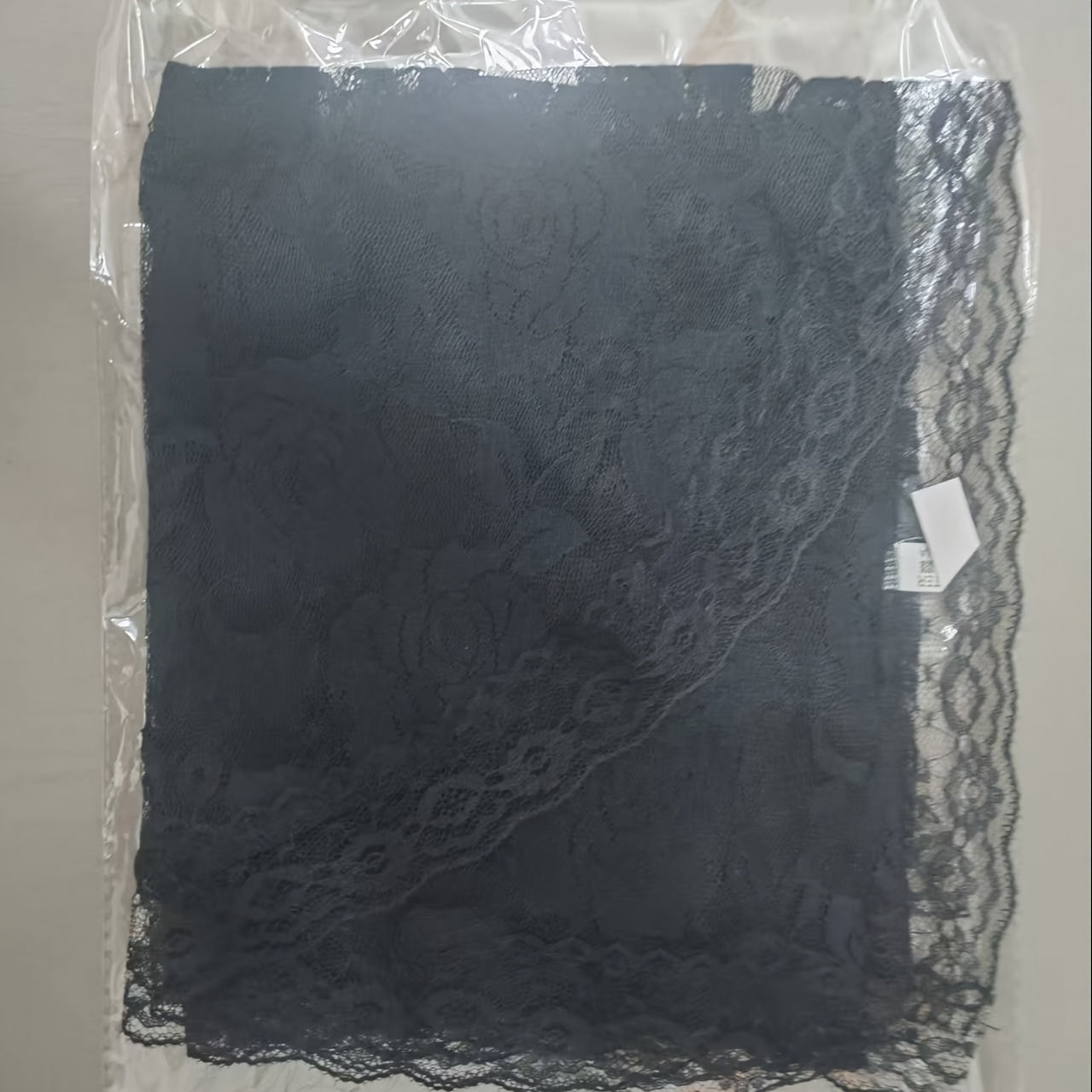 Short Lace Bridal Mantilla Veil Floral Head Covering Soft Tulle Fabric