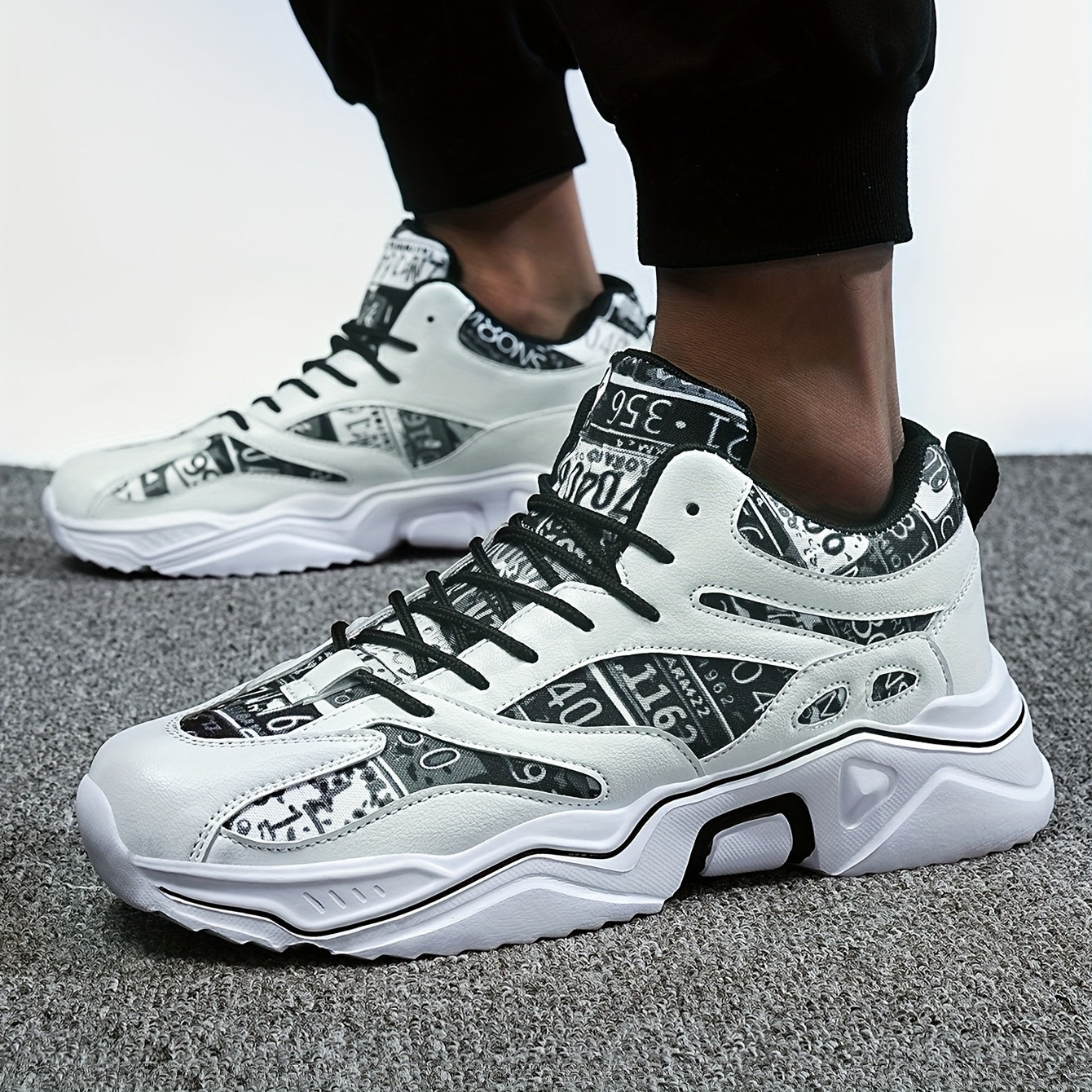Men's Cartoon Graffiti Athletic Shoes For Running Gym Sneakers