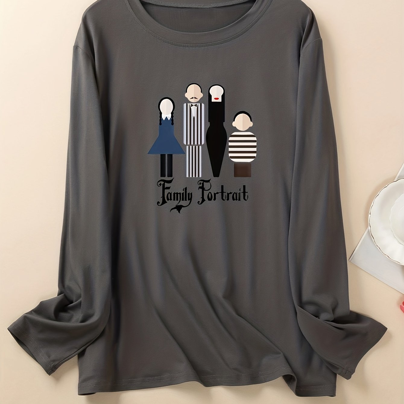 Family Portrait Print Long Sleeve Round Neck Plus Size Loungewear Top