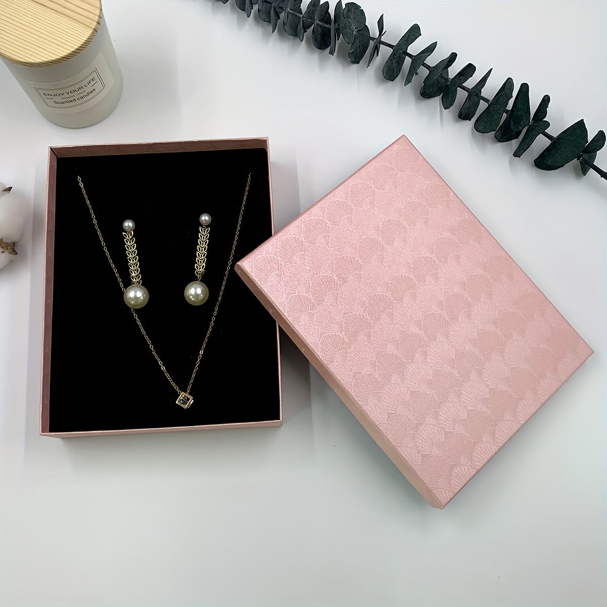 Pink Memory Style Necklace Set Box Jewelry Packaging