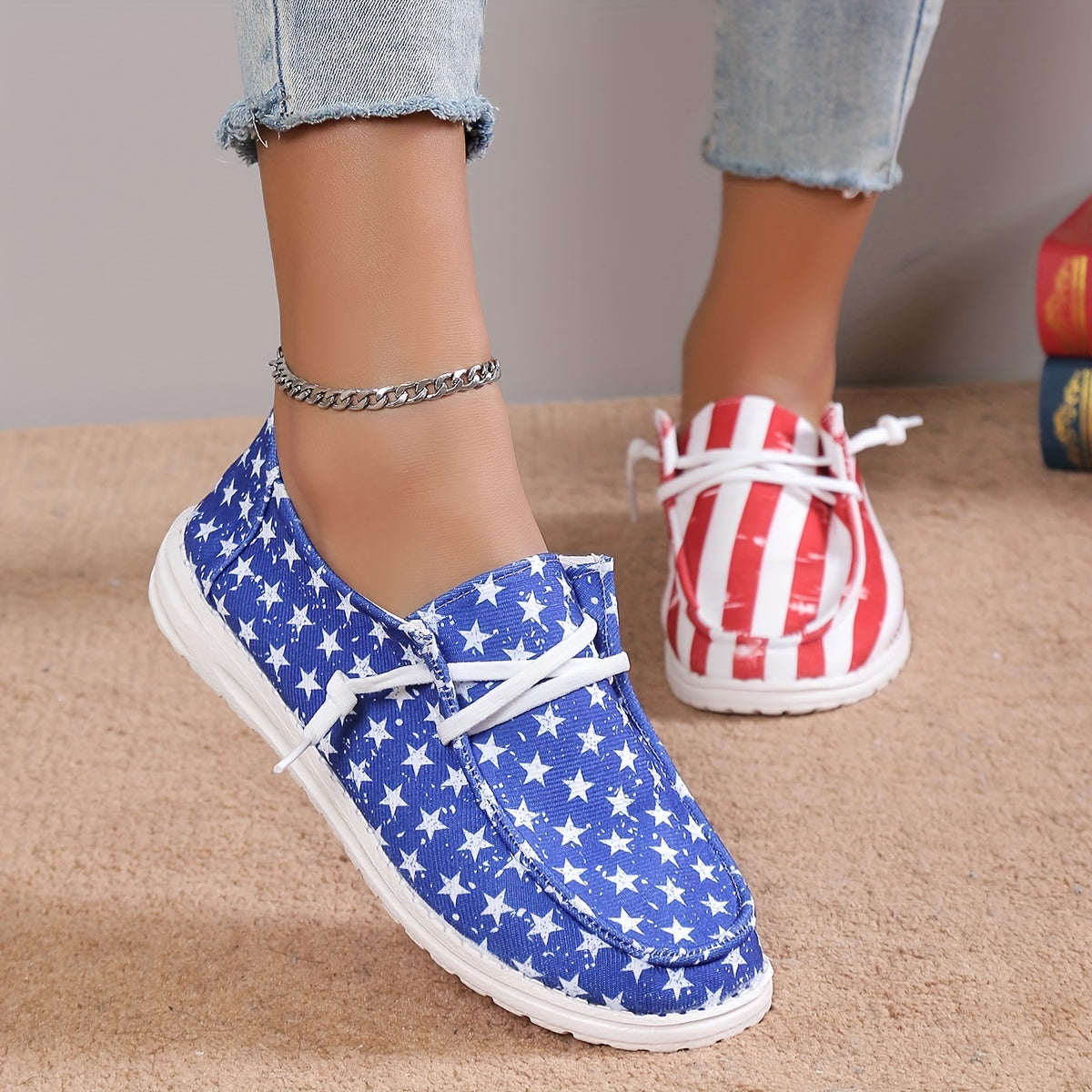 Women's Star & Striped Print Sneakers Lightweight Lace Up Canvas Shoes Casual