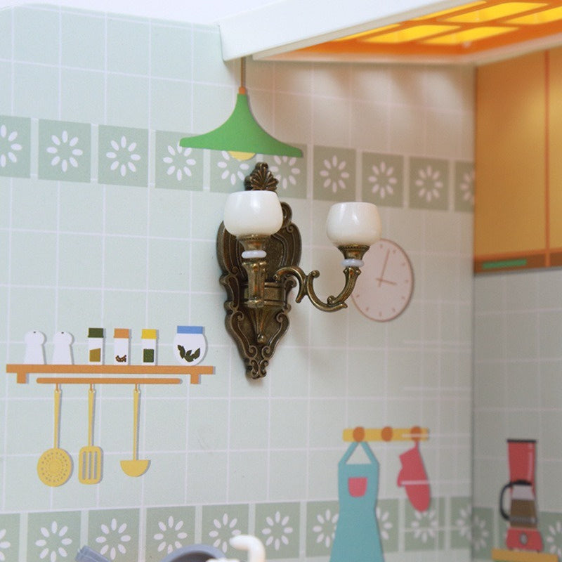1:12 Dollhouse Wall Light & Golden Alloy Bedroom Ornament Mini House Decor