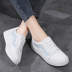 Women's Lightweight Lace-up Board Shoes Outdoor Sneakers