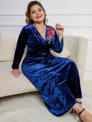 Women's Plus Floral Velvet Maxi Dress with Belt