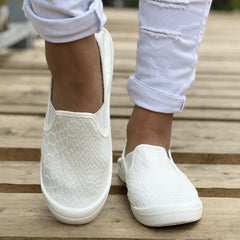 Comfortable Slip On Flat Shoes for Women Lightweight Walking Shoes