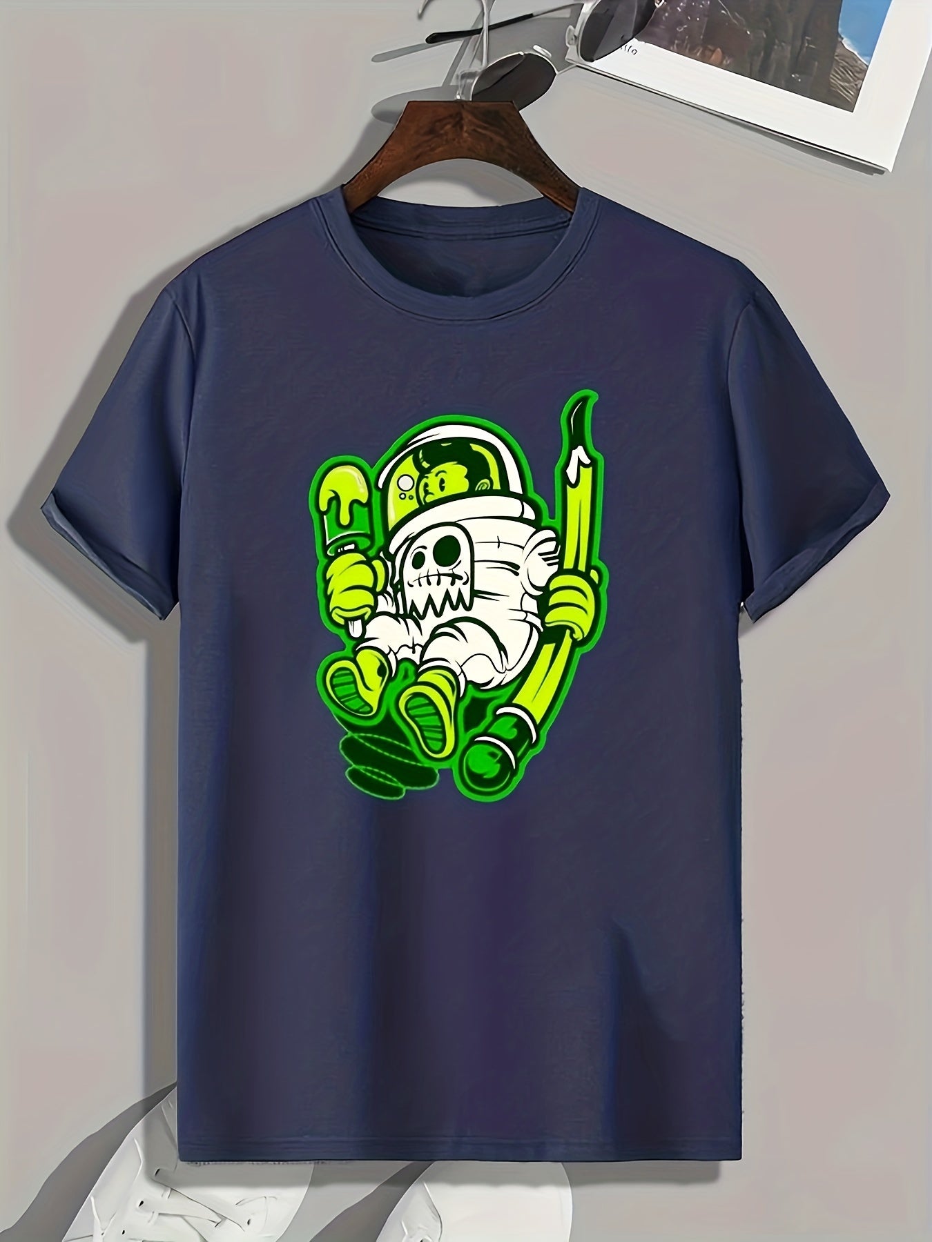 Creative Cartoon Print Men's Graphic T-shirt for Summer