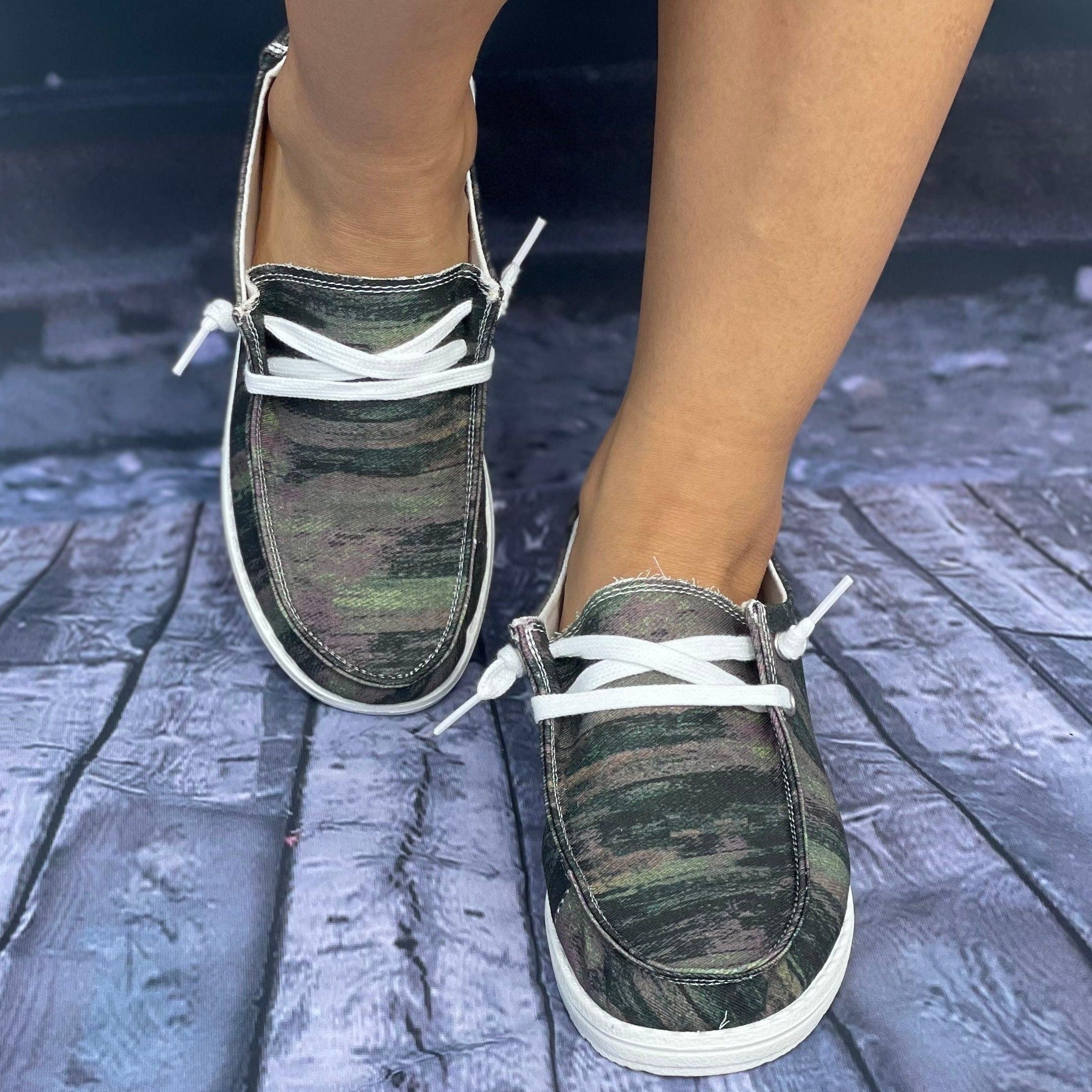 Tie Dye Green Walking Shoes Lightweight Slip On Flat Shoes