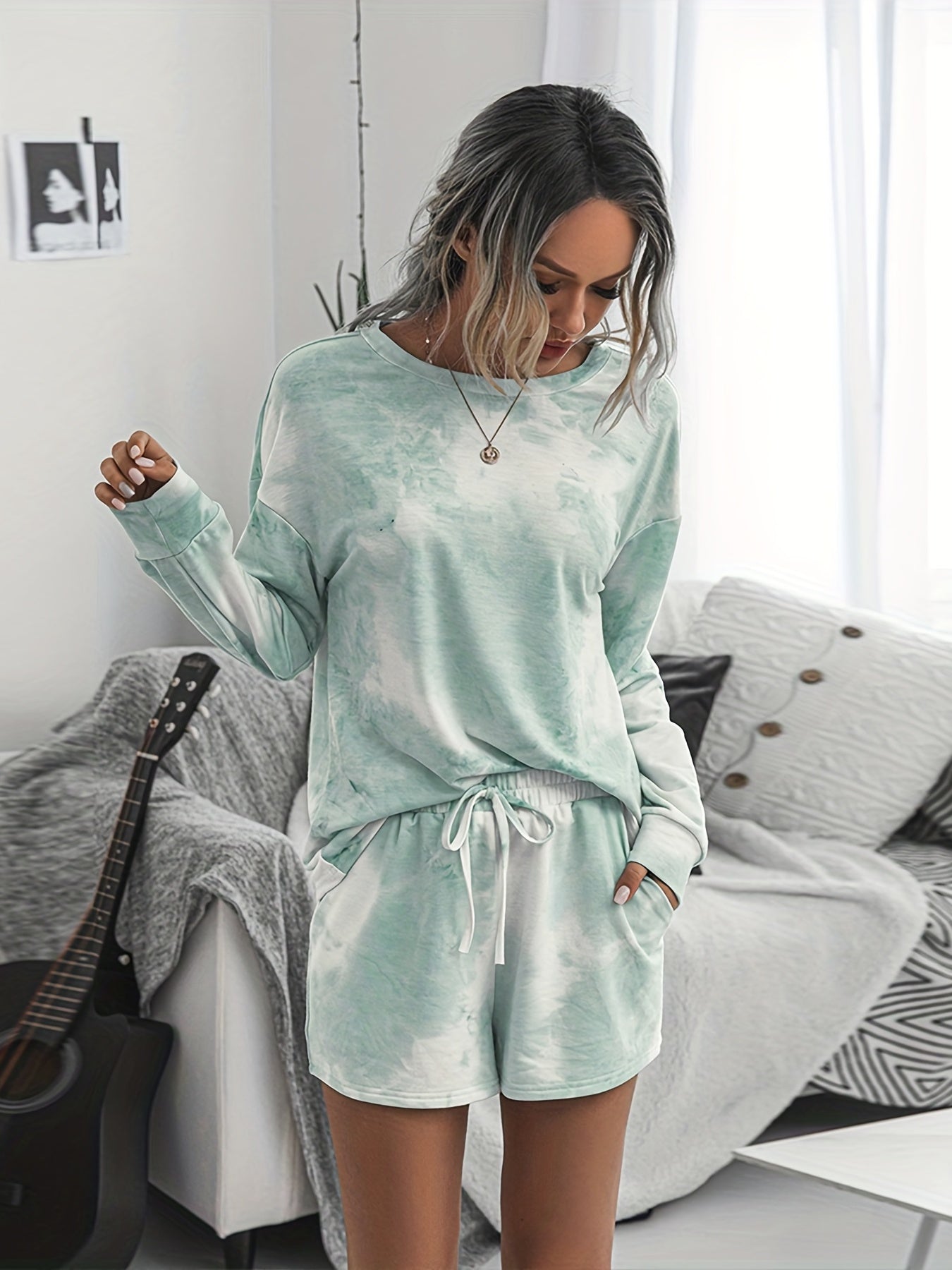 Tie Dye Print Two Piece Set Long Sleeve Tops & Pocket Shorts