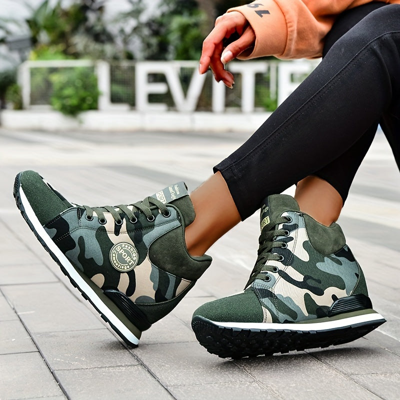 Women's Camo Combat Boots Lace Up Round Toe Outdoor Hiking Shoes