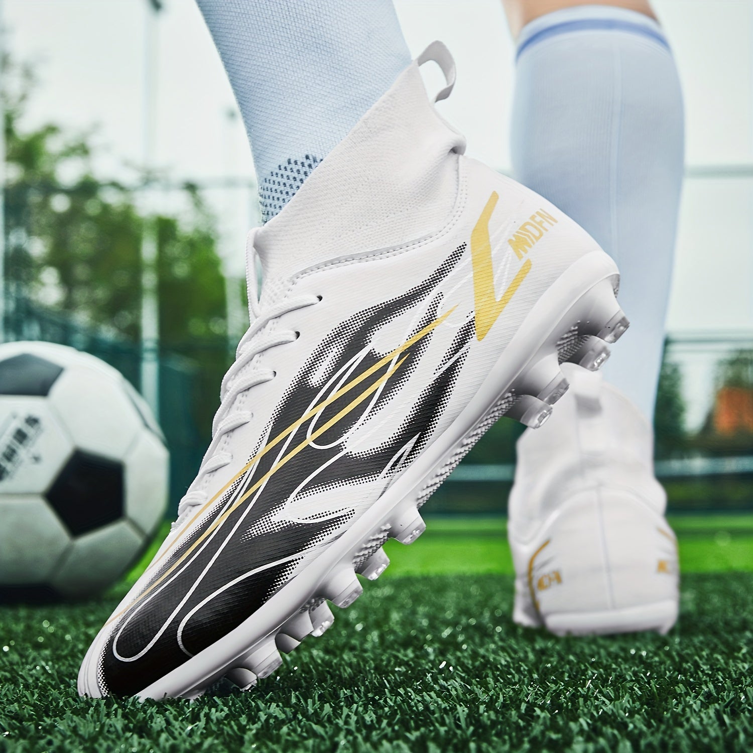 Women's High Top Soccer Cleats Non Slip Spike Shoes