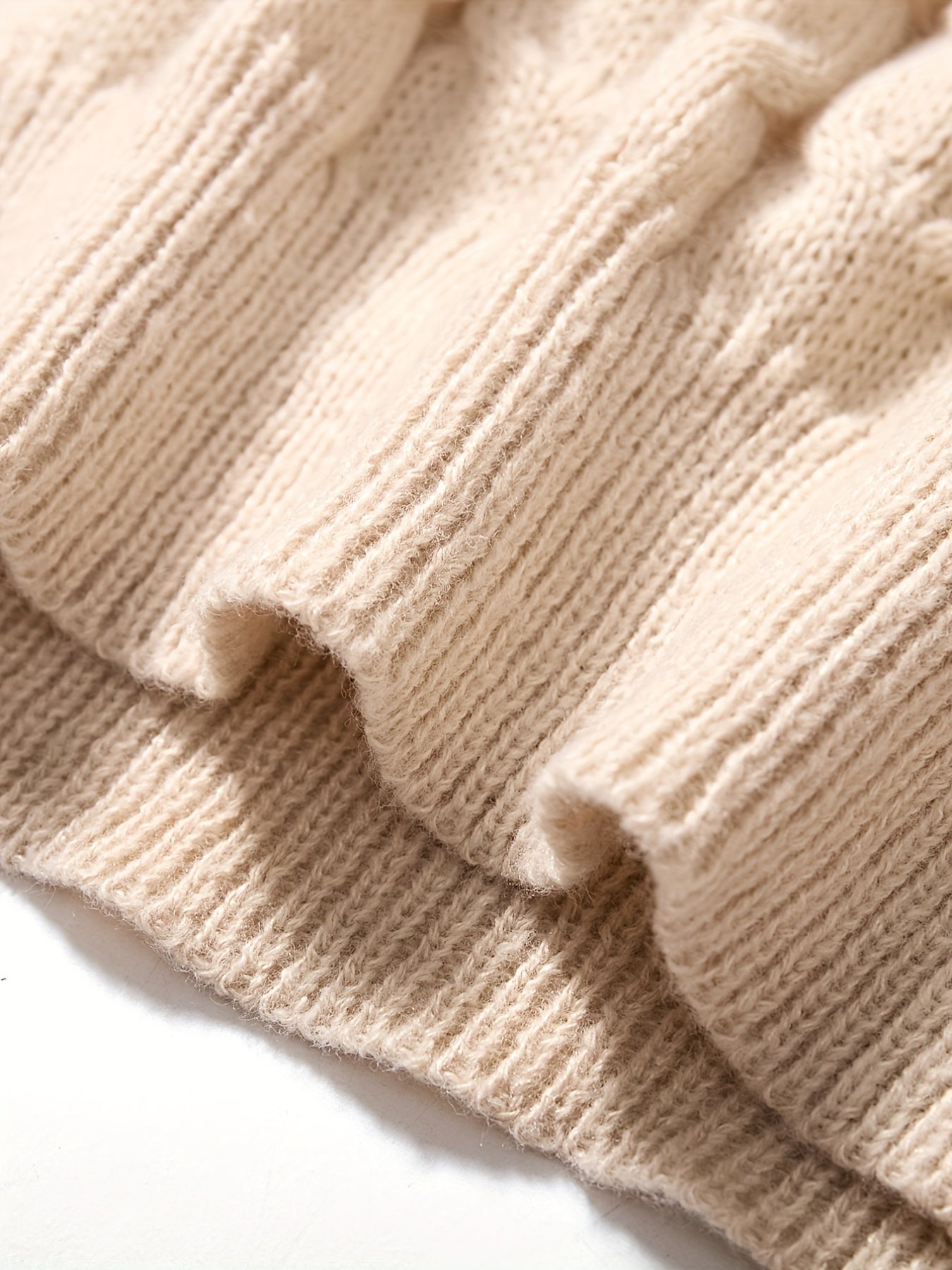 Men's Crew Neck Knitted Sweater - Block Plaid Sleeves - Fall/Winter