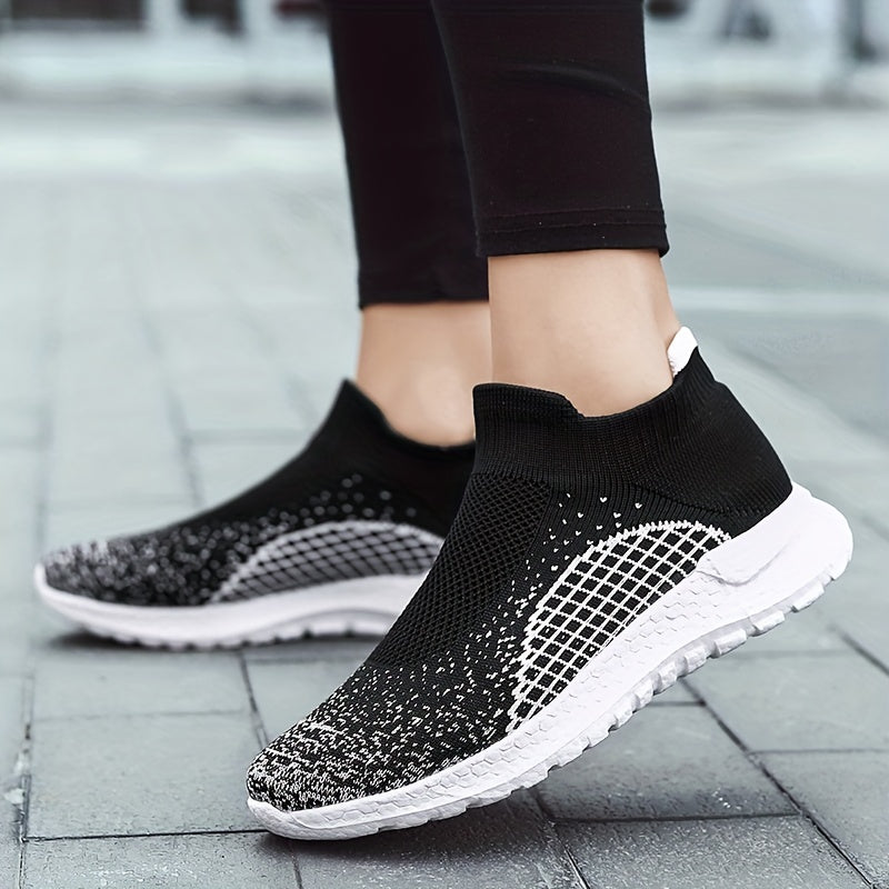 Men's Lightweight Slip On Casual Shoes For Traveling Jogging